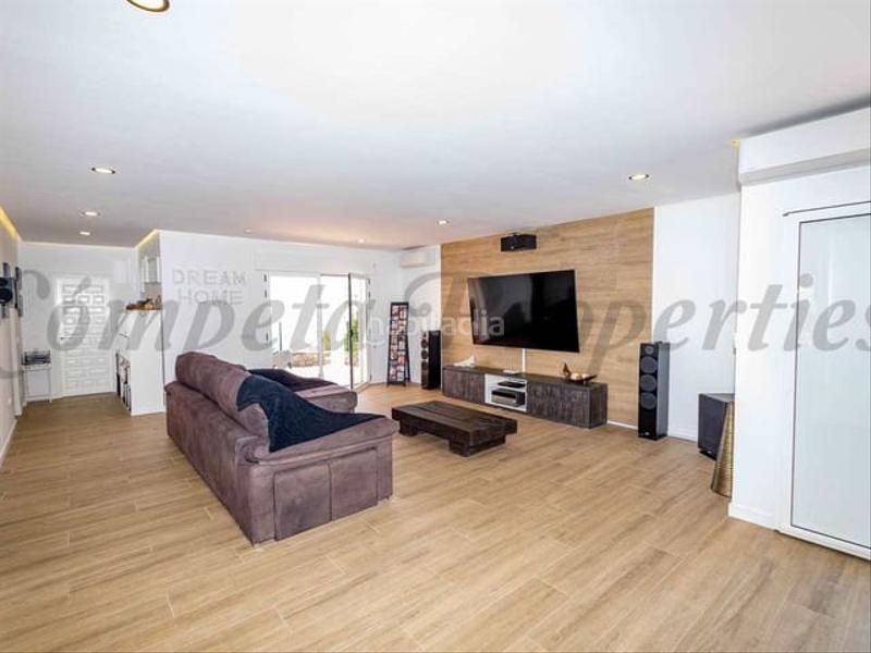 Foto cf055e5b-f809-45e8-b7b3-1933aff6b91d. Terreno residencial en Torrox pueblo Torrox