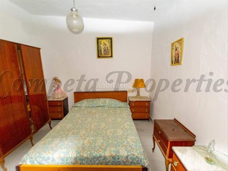 Foto d2b589ff-bf90-40c1-b553-de88775219b8. Casa adossada amb calefacció a Árchez