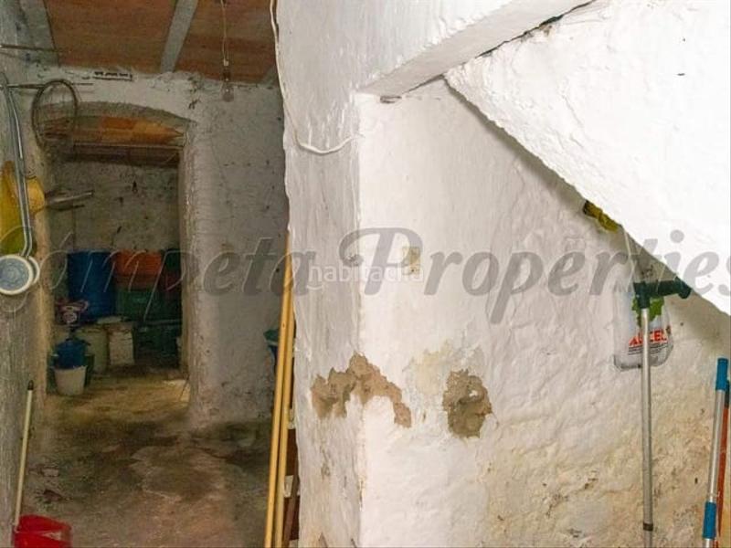 Foto fc947932-132f-4d22-867f-9bb8b2021a02. Casa adossada amb calefacció a Árchez