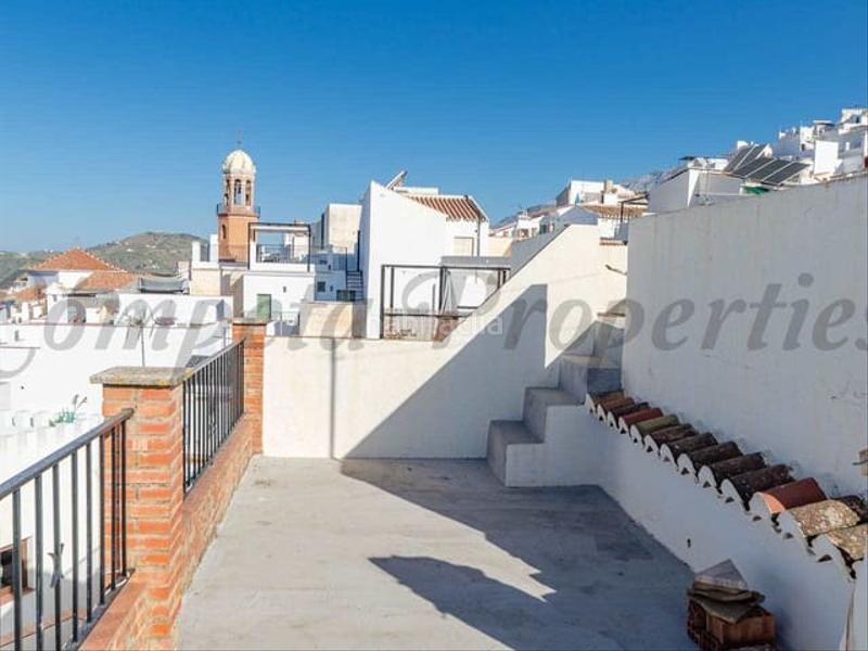 Foto 4d37112f-9a7e-489a-ab87-0b1ebe004aa2. Casa adosada en Cómpeta
