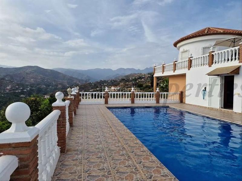 Foto 60b39b28-05fa-4e1e-8afe-b201e8c5662d. Terreny residencial a Torrox pueblo Torrox