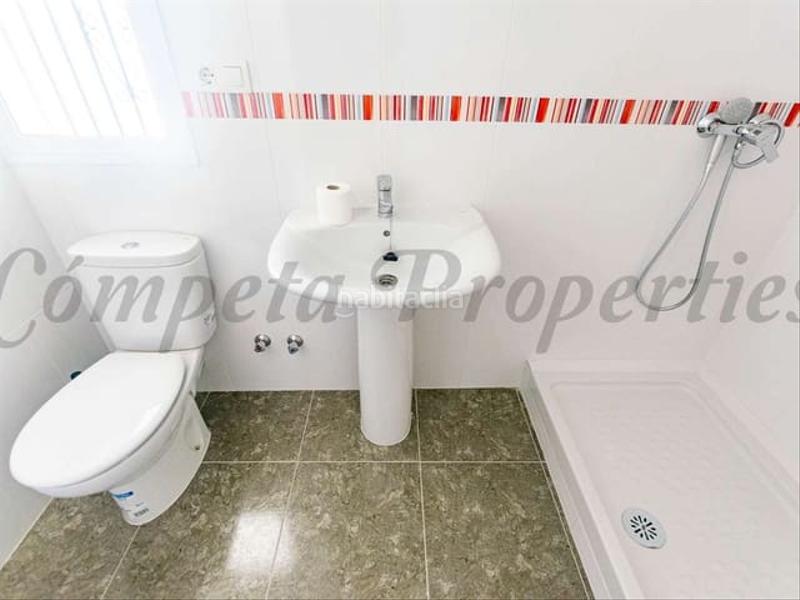 Foto d498cfc1-f550-4c7a-9372-1db42148ffb2. Casa adossada amb calefacció a Sedella