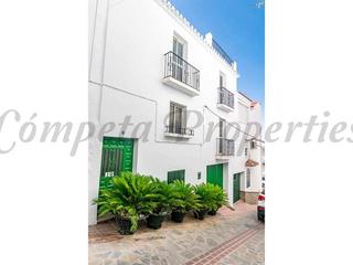 Semi detached house in Canillas de Albaida
