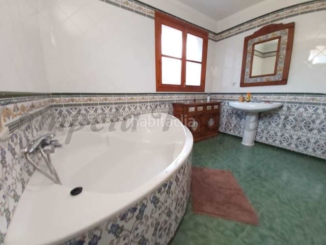 Foto 11838df2-61d2-4f0c-8bf0-c54db6619629. Maison avec chauffage dans nueva Nerja Nerja