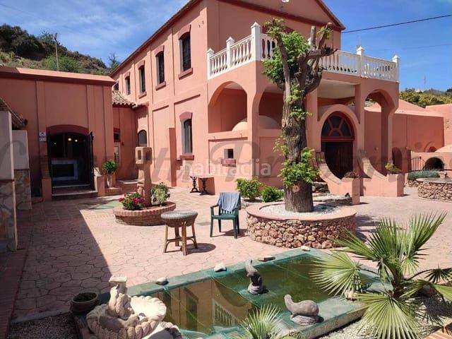 Foto 519a83a4-0ba8-4e47-8e50-393c4d067a62. Maison avec chauffage dans nueva Nerja Nerja