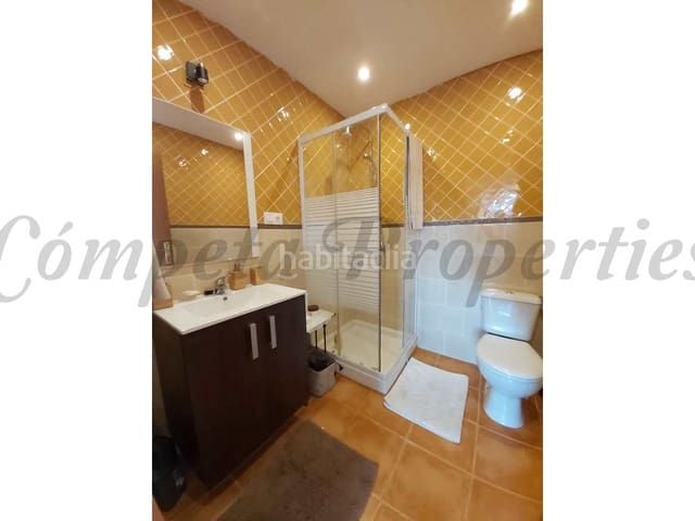 Foto 81c1725a-2e81-45ee-b766-434a363cde39. Maison avec chauffage dans nueva Nerja Nerja