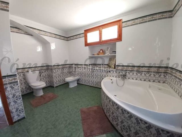 Foto e0398da9-791a-456b-80ab-b2f3fbc35b4b. Maison avec chauffage dans nueva Nerja Nerja