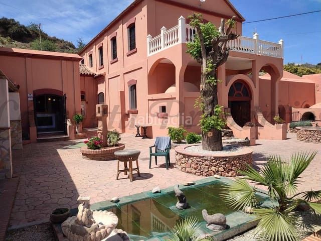 Foto fe5bdb8f-7673-4307-a7bd-54916c61a907. Maison avec chauffage dans nueva Nerja Nerja