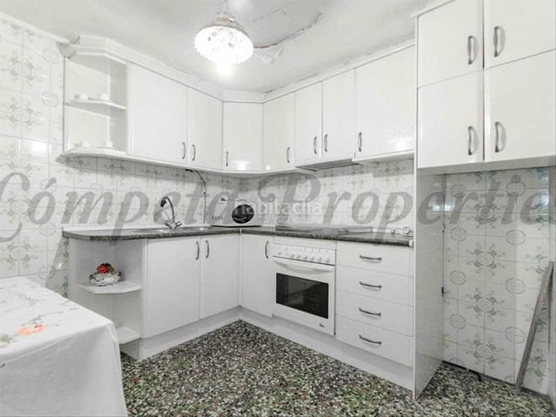 Foto 5bf424e6-00f4-4b2d-8f5f-909a171ff972. Casa adosada en Salares