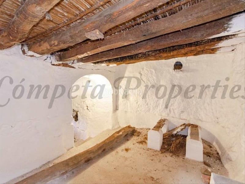 Foto a7efc611-15b0-47fd-8343-1087ca08d516. Casa adosada en Salares