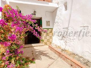 Casa adossada a Salares