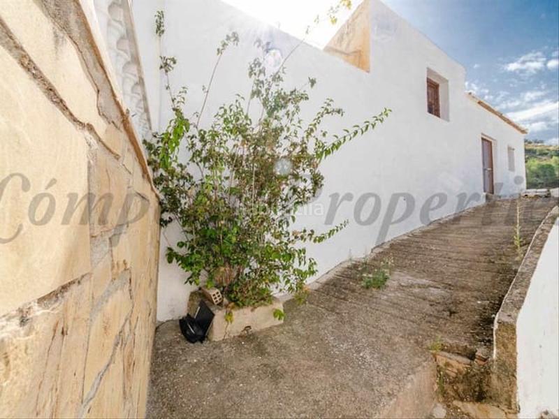 Foto 1614d597-81fa-4f4b-af33-f6144fbc8d07. Casa adossada amb calefacció a Salares