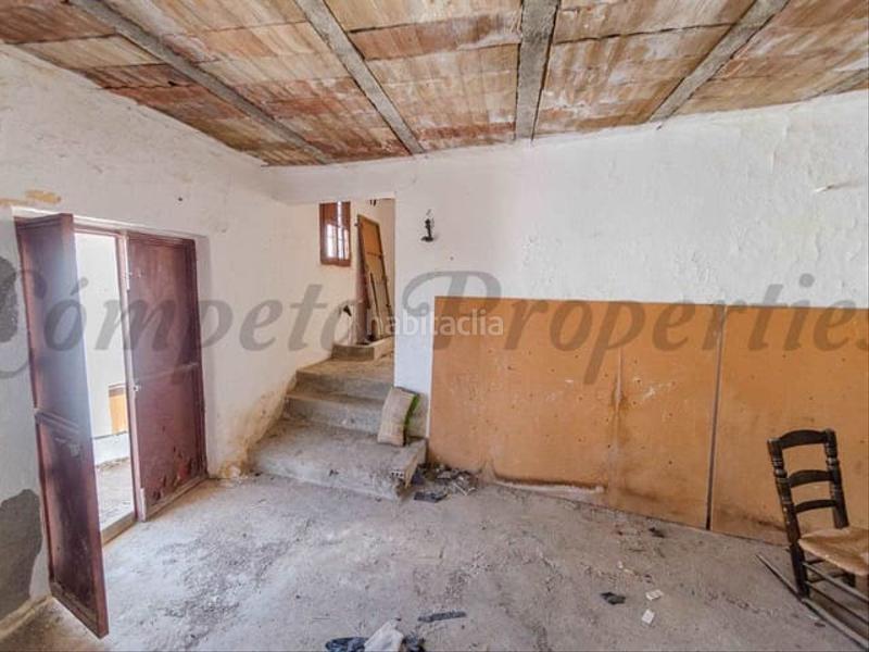 Foto dbd9e65d-12be-4614-83c0-10598947850a. Casa adossada amb calefacció a Salares