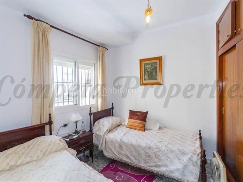 Foto 95670ba4-dc80-4172-9732-b6c5387f01e0. Semi detached house with heating in Torrox pueblo Torrox