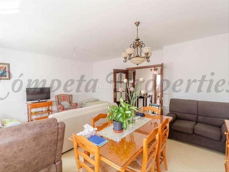 Foto 5044e441-c0af-4479-a526-1c2ceb36b15a. Casa adossada amb calefacció a Cómpeta