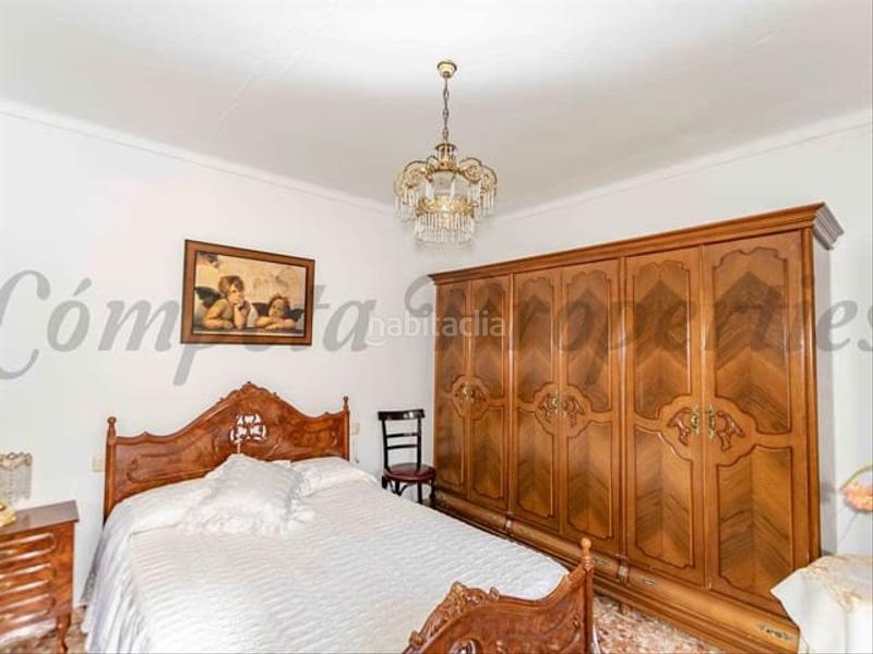 Foto f5c346b0-2600-4583-9004-4391425170c2. Casa adosada en Sayalonga