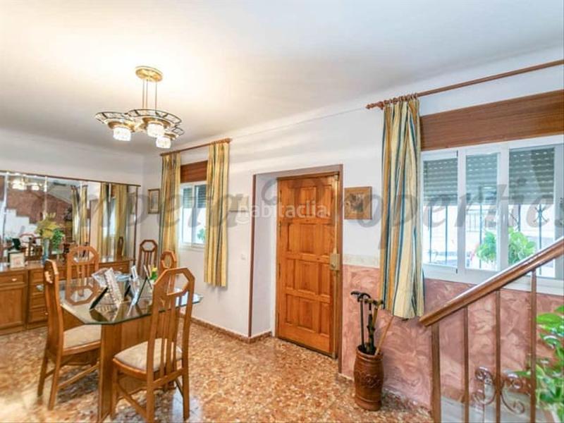 Foto 76b4c23f-6800-4d94-befb-39304c723057. Semi detached house with heating in Sayalonga