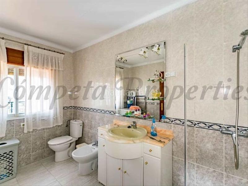 Foto f8821381-d293-4b74-bc09-4af20985f14a. Semi detached house with heating in Sayalonga