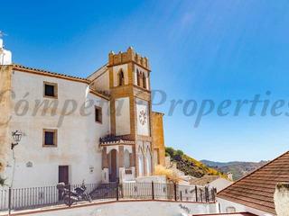 Casa adossada a Salares