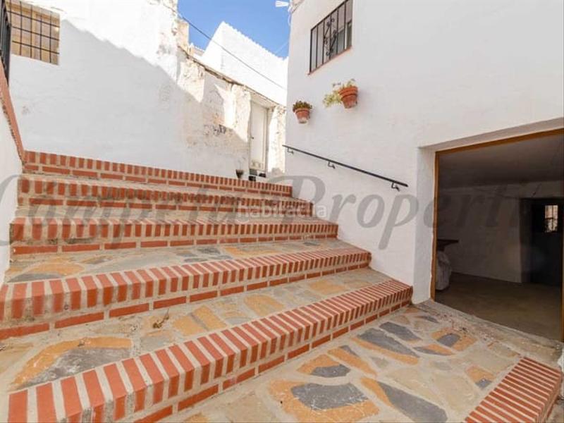 Foto 9e5ac501-2c8e-4cf4-b630-df89405bed37. Semi detached house with heating in Sedella