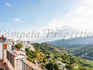 Casa adossada a Frigiliana