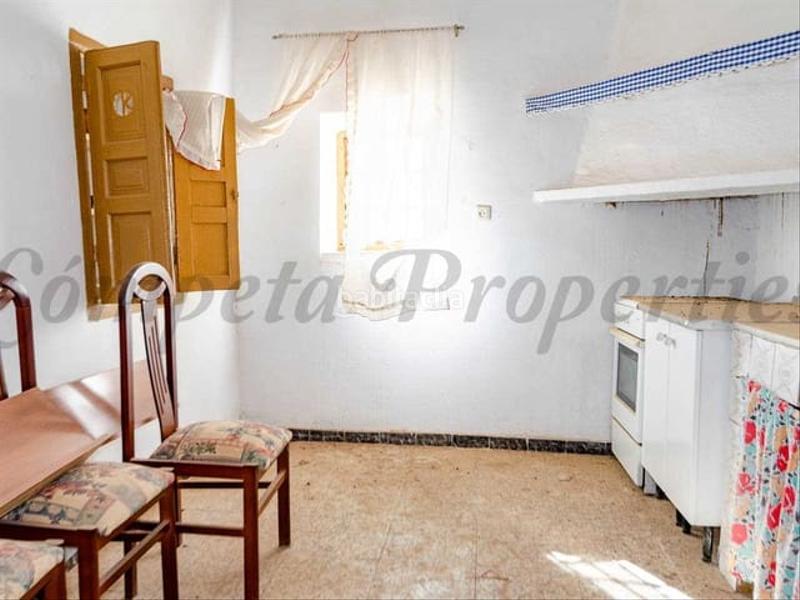 Foto dba2c98e-fb56-493e-b623-218c4d2e9c7c. Casa adosada en Sedella