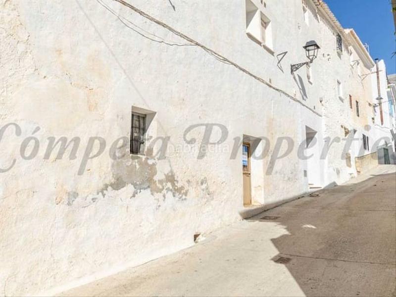 Foto f5f0a3a1-ac91-44da-9bd4-b75cbd0f5f95. Casa adosada en Sedella