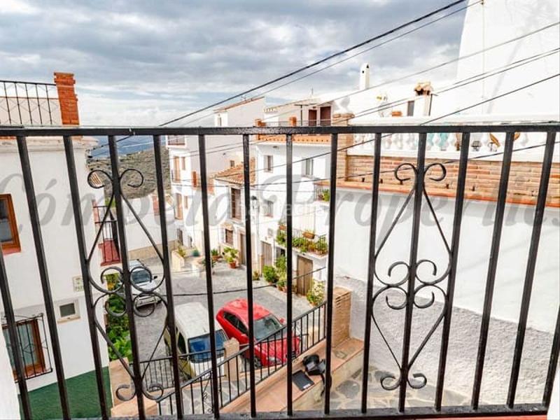 Foto dec56fcb-7de5-48fc-8939-5d3a2ff27de6. Casa adosada en Canillas de Aceituno