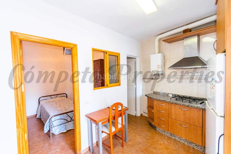 Foto fa05b30a-b2fa-4f3f-8fc7-1744152b9305. Casa adossada amb calefacció a Torrox pueblo Torrox