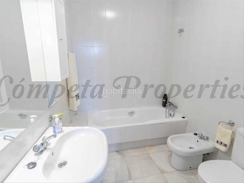 Foto 31f839de-fec7-4b15-91ab-335a95f48d04. Casa adossada amb calefacció a Cómpeta
