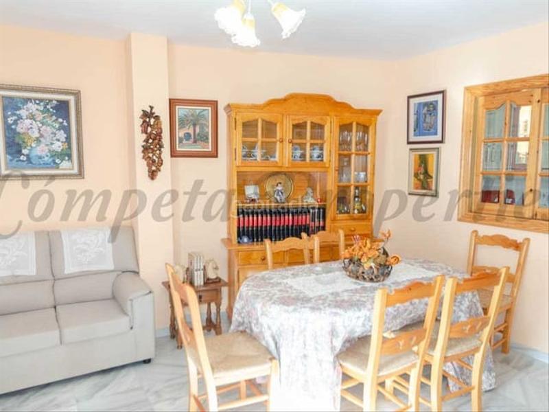 Foto a4512f96-c08b-4c8a-8538-799d096b7327. Casa adossada amb calefacció a Cómpeta