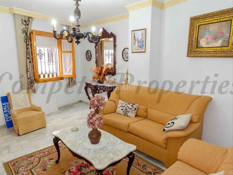Foto b8b26919-af47-4912-905a-4e4a05fc34ac. Casa adossada amb calefacció a Cómpeta