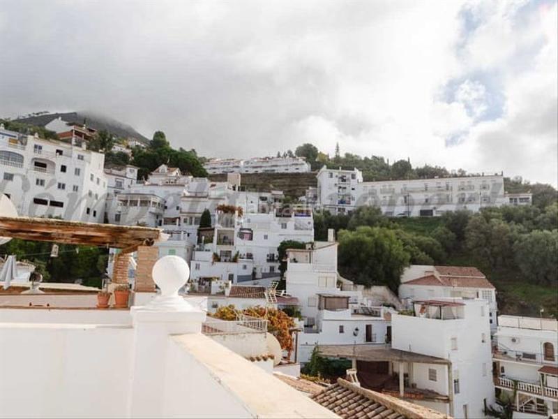 Foto d0d11083-1576-43db-bd28-adca4c041e4d. Casa adossada amb calefacció a Cómpeta