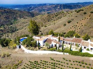 Casa adossada a Canillas de Aceituno