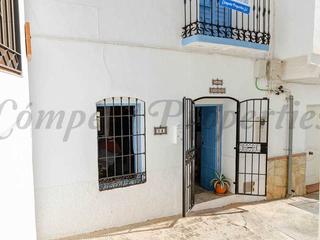 Casa adossada a Cómpeta