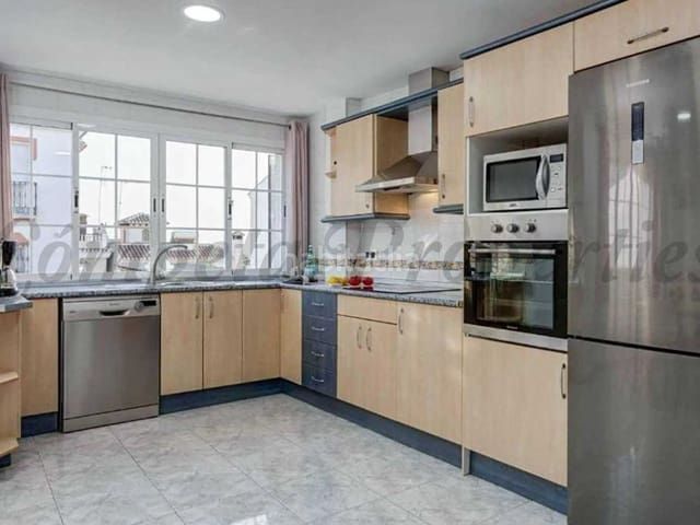 Foto 2fce6676-8807-459d-b80c-e3c2f1443edd. Casa adosada en nueva Nerja Nerja