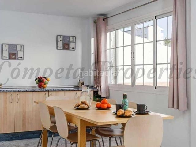 Foto 9fa34663-770a-4a0b-b3cc-55bff3feefbe. Casa adosada en nueva Nerja Nerja