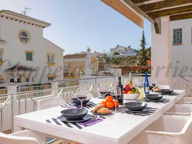 Foto cf84e1ea-244c-4b60-9706-a40d13049ecb. Casa adosada en nueva Nerja Nerja