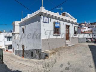 Casa adossada a Cómpeta