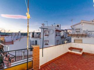Casa adossada a Sayalonga