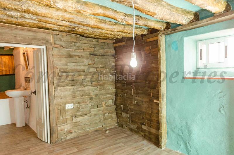 Foto a4815264-2dc1-4399-9f96-46089ce3eb30. Casa adossada a Cómpeta