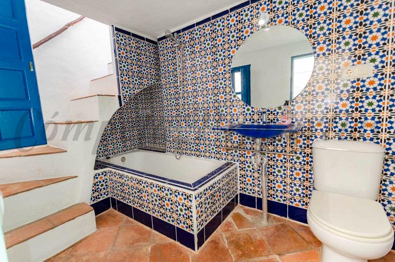 Foto c8604c62-7720-4bc4-98c7-3822305bafe2. Casa adossada a Cómpeta