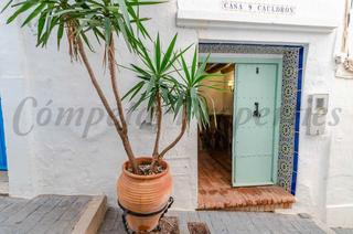 Casa adossada a Cómpeta. Casa de pueblo con excelente ubicación