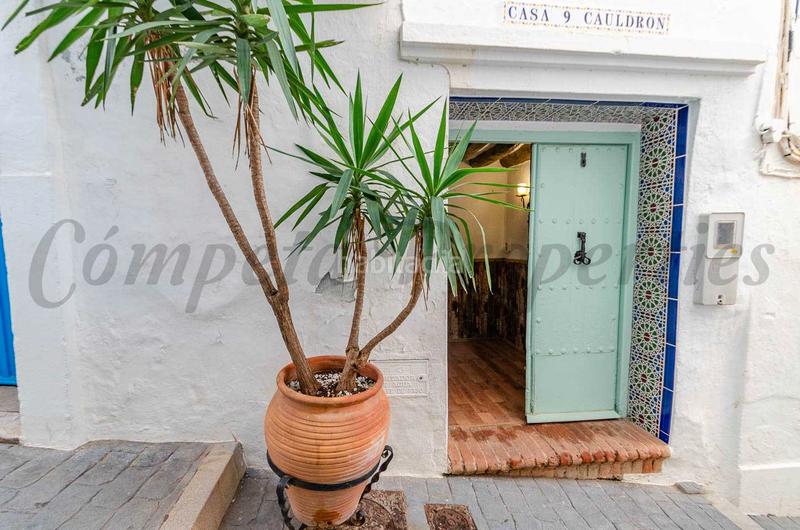 Foto fd07c7e2-4acd-488f-9df5-faa61dc7eca7. Casa adossada a Cómpeta