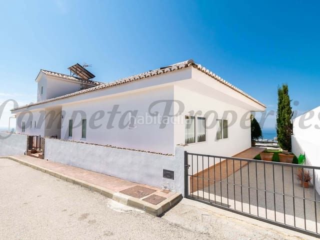 Foto e77f81cc-4553-4f06-82a9-fc13d8d4e2b8. Maison avec chauffage dans Torrox pueblo Torrox