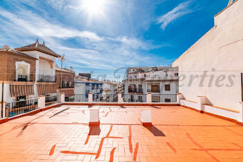 Foto 9f9af959-23d9-428b-acc8-673e14d2ef3b. Casa adossada a Torrox pueblo Torrox