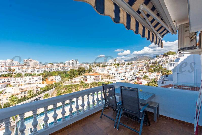 Foto 35dd980b-6b0b-41ae-ba62-d1b3af57f35a. Apartament a Burriana Nerja