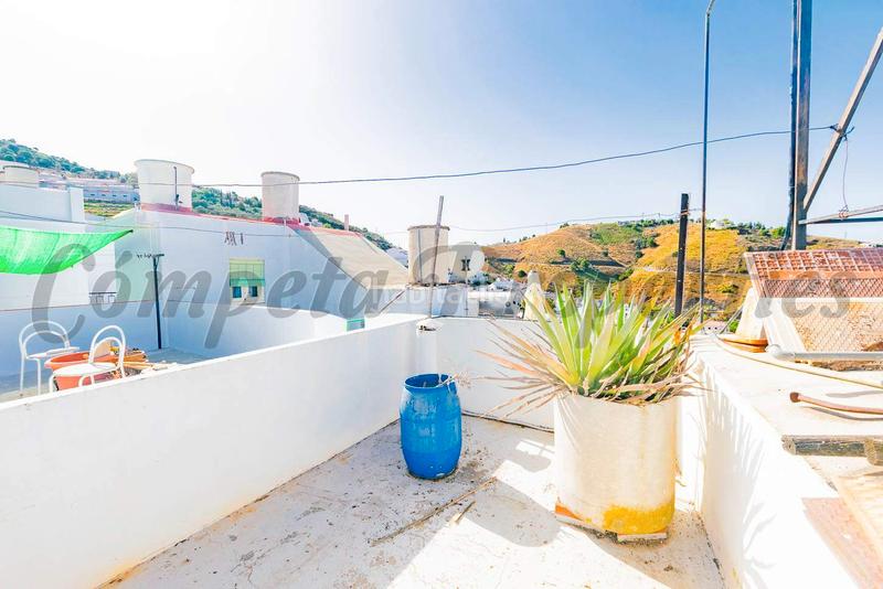 Foto eb55f4bf-c19a-41c2-b0ea-7387d57d4795. Casa a schiera in Cómpeta