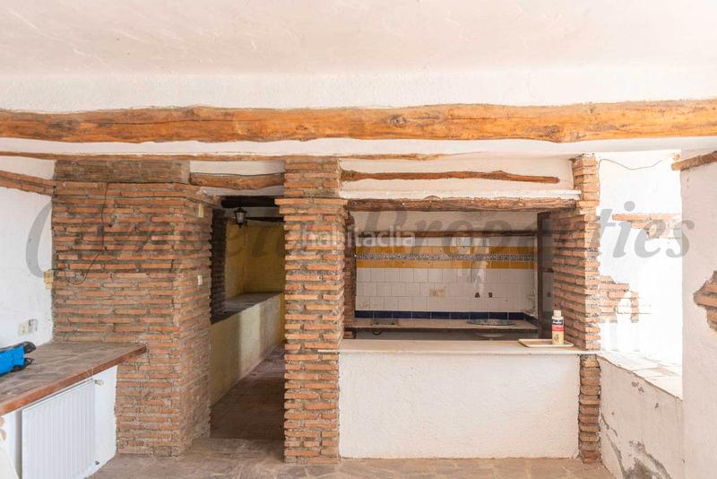 Foto 2732543d-d041-449e-9a1c-0d4739a32c8d. Edifici a Soportújar