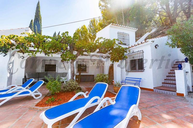 Foto b585dbe5-0ac4-4726-89c3-fb60050c5595. Casale con parcheggio piscina in Torrox pueblo Torrox